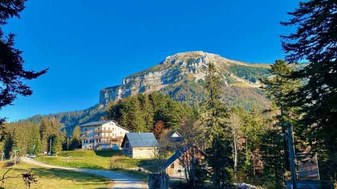 Et si vous dormiez au Col de Porte ?